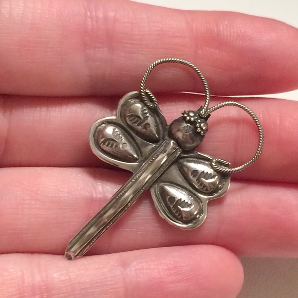 Joe Eby Sterling Dragonfly Pin - Picture 6 of 6